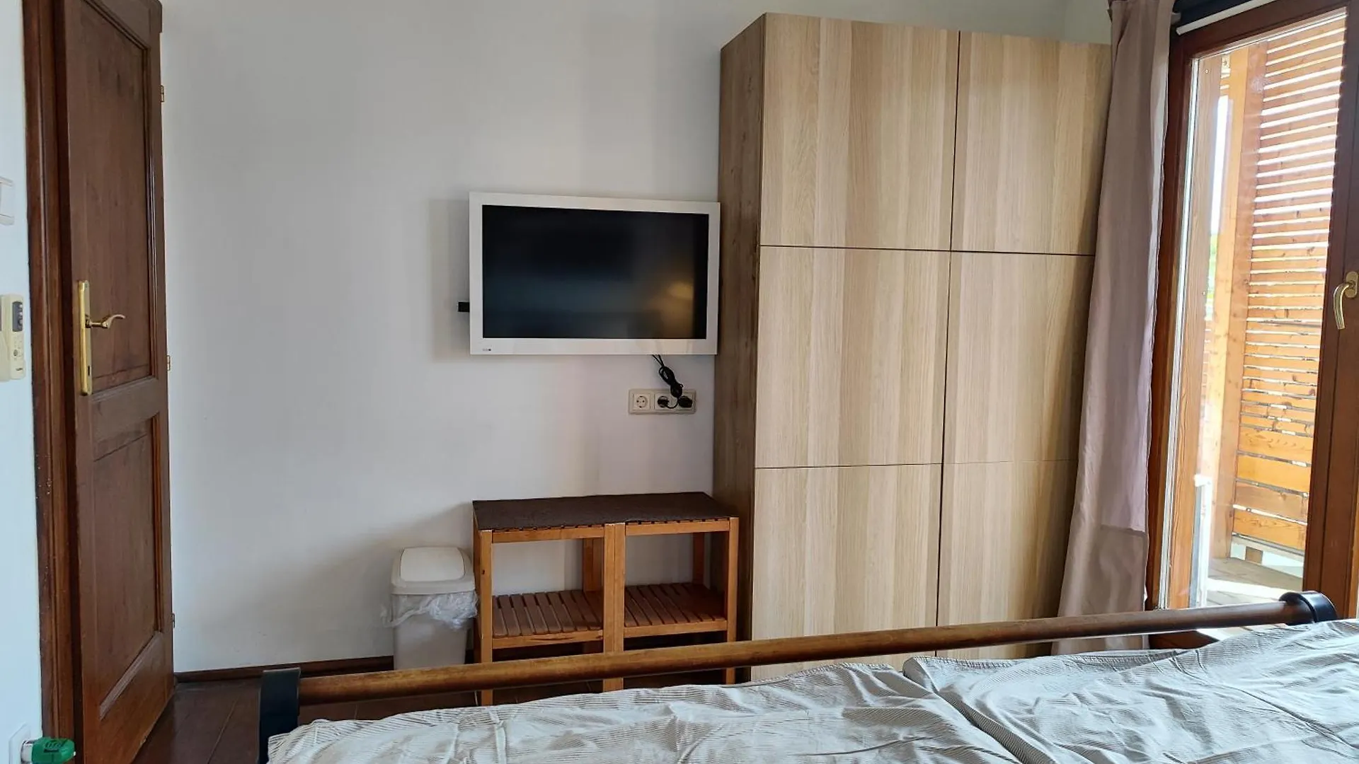 Michael'S Nest Villa Wenen